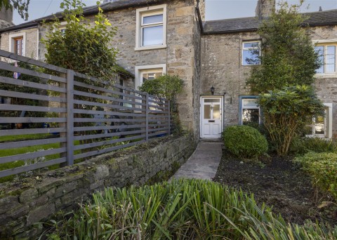 View Full Details for 3 Greenfoot Cottages, Low Bentham
