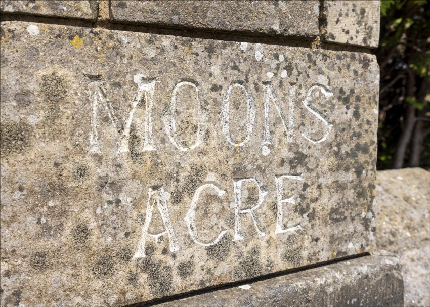 Images for 5 Moons Acre, Bentham