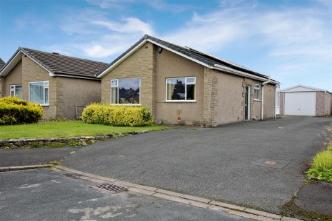 View Full Details for 17 Pye Busk Close, Bentham