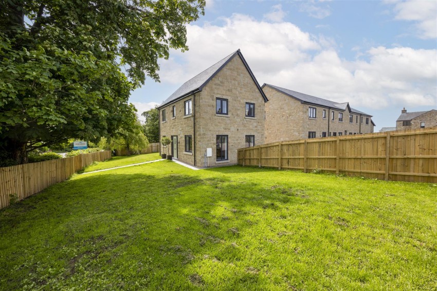 Images for 1 Bluebell Bank, High Bentham