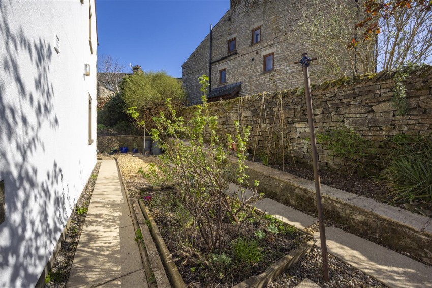 Images for 2 Greenfoot Lane, Lower Bentham