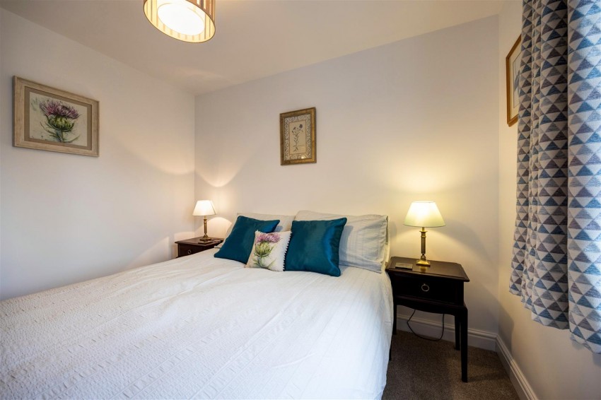 Images for Dalesview Close, Clapham.