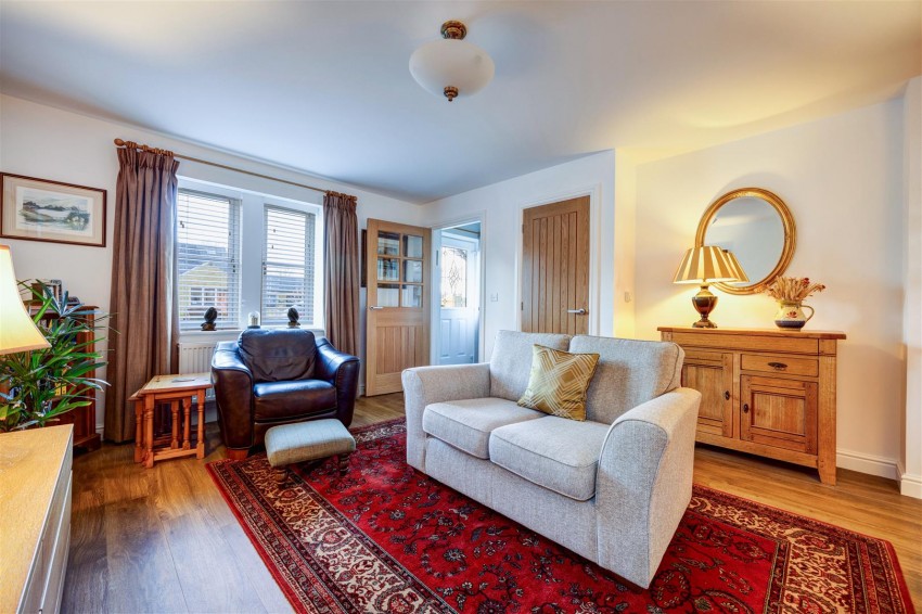 Images for Dalesview Close, Clapham.