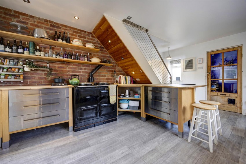 Images for Cheveley, High Bentham