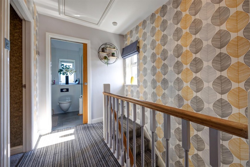 Images for 12 Goodenber Crescent, Bentham