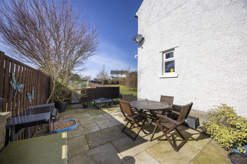 Images for 12 Goodenber Crescent, Bentham