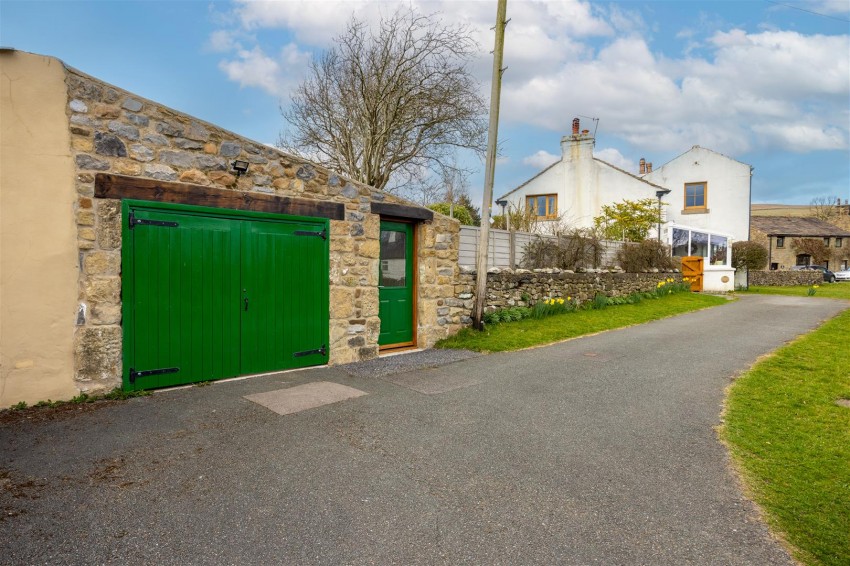 Images for The Green, Newby