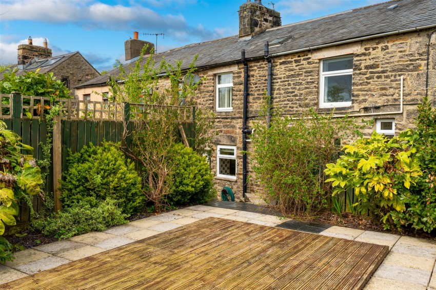 Images for 3 Baynes Cottages, Low Bentham