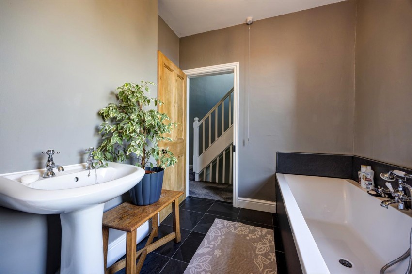 Images for 3 Ivy Mount, Ingleton