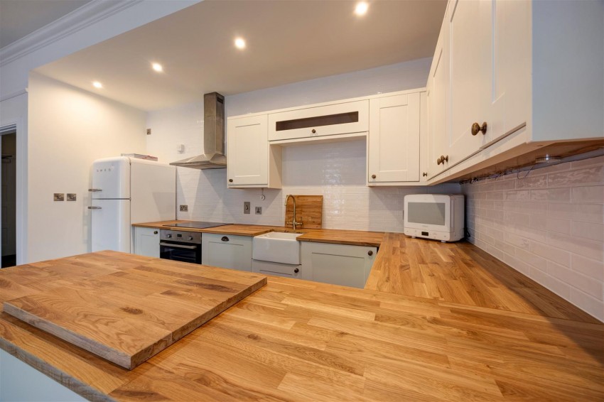Images for Farrer Lodge, Clapham Station