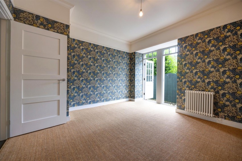 Images for Farrer Lodge, Clapham Station