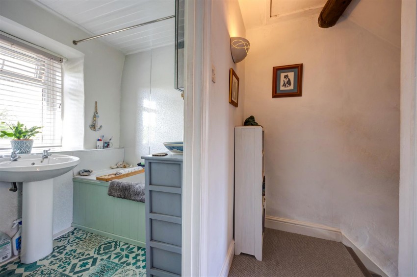 Images for 2 Baynes Cottages, Low Bentham