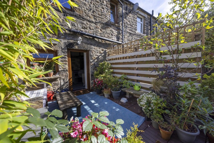Images for 2 Baynes Cottages, Low Bentham