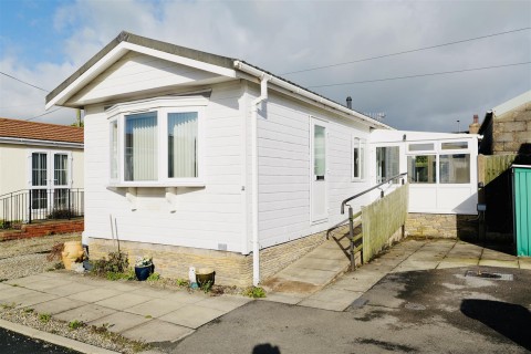 View Full Details for 11 Three Peaks Park, Ingleton