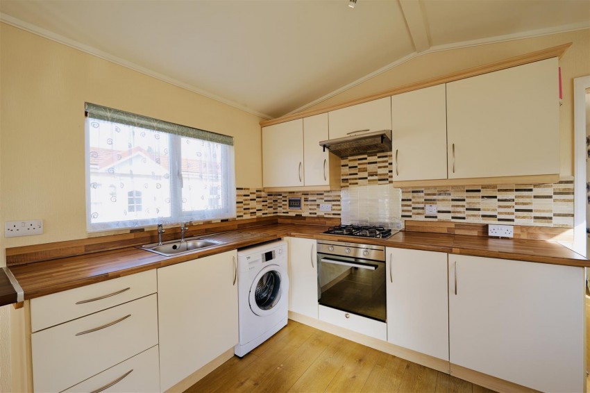 Images for 11 Three Peaks Park, Ingleton