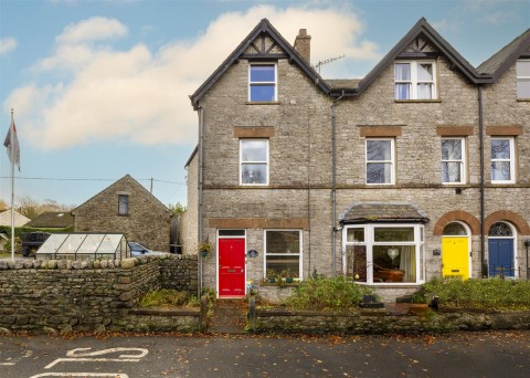 View Full Details for 1 Ivy Mount, Ingleton