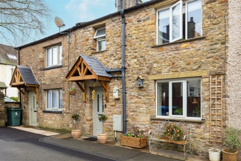 View Full Details for 2 Sawmill Cottages, Burton In Lonsdale