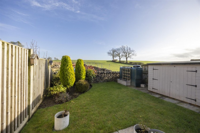 Images for 6 Dalesview Close, Clapham.