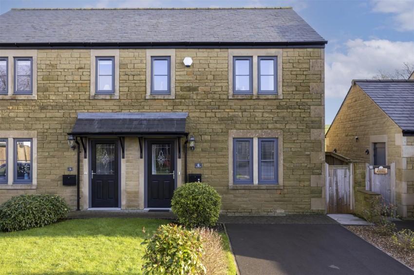 Images for 6 Dalesview Close, Clapham.