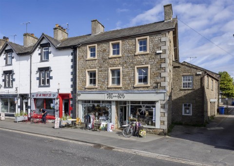 View Full Details for 42 Main Street, Bentham