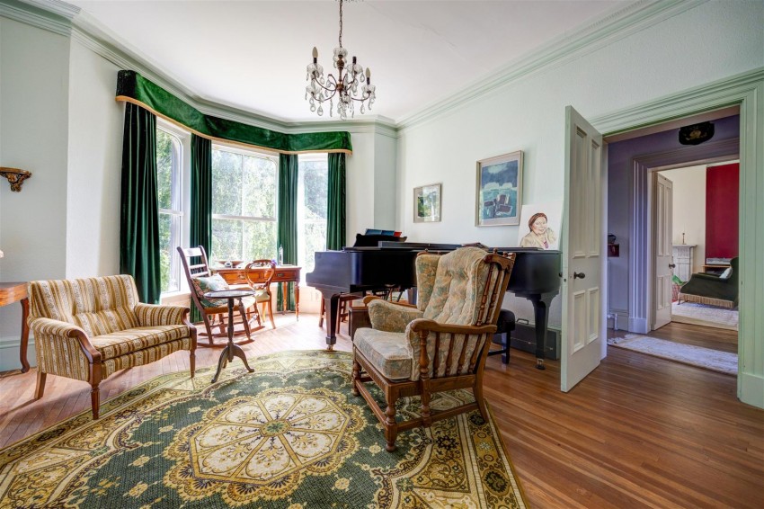 Images for Chesham, High Bentham