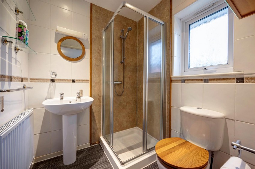 Images for 14 Ingleborough Park Drive, Ingleton