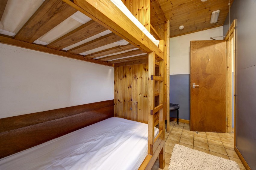 Images for The Old School Bunkhouse, Chapel-le-Dale