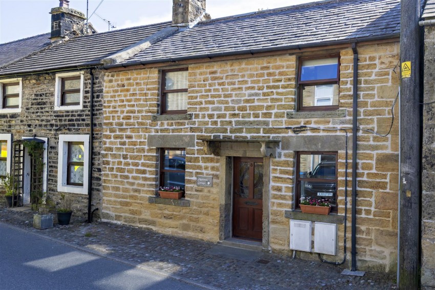 Images for Appletree Cottage, Low Bentham