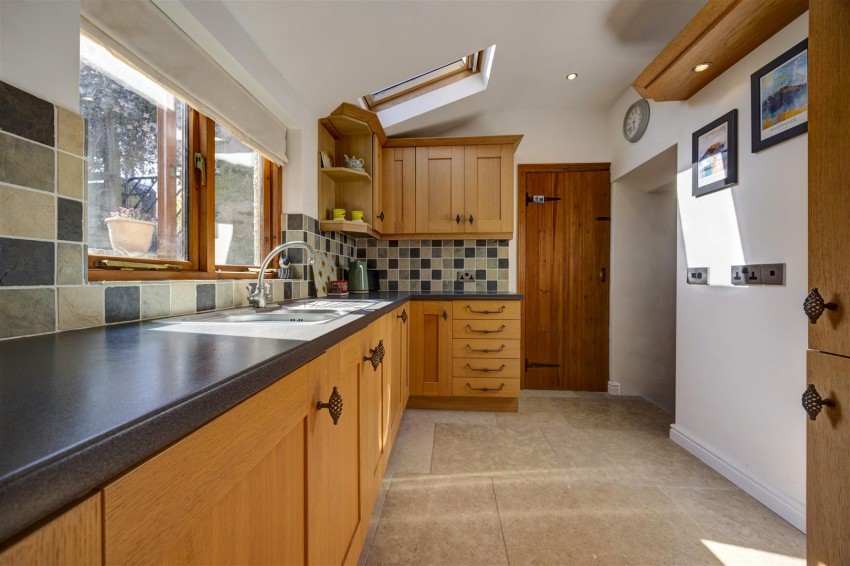 Images for Appletree Cottage, Low Bentham