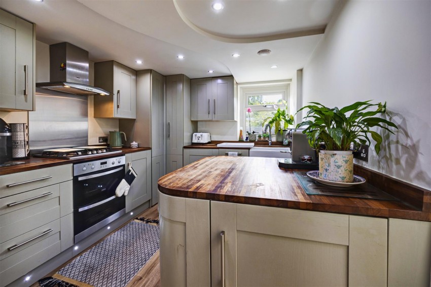 Images for 17 Goodenber Road, Bentham