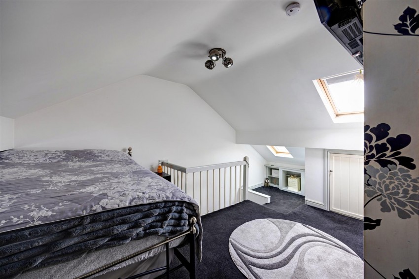 Images for 17 Goodenber Road, Bentham