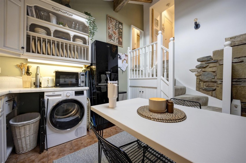 Images for Ingle Byre Cottage, Stainforth